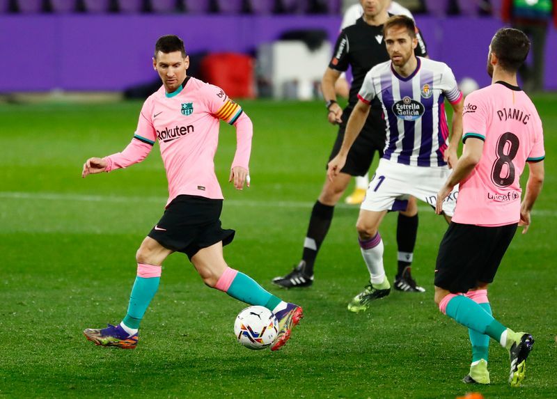 ميسي يتفوق على بيليه ويقود برشلونة للفوز على بلد الوليد